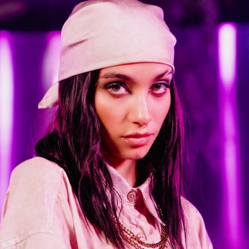 MARIA BECERRA PRESENTO "ANIMAL PARTE 1" EL INICIO DE SU PRIMER ALBUM