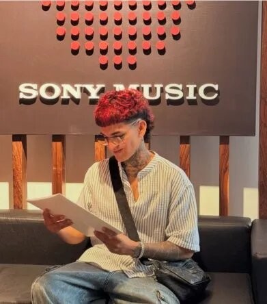 Valentín Vargas firmó contrato con Sony Music