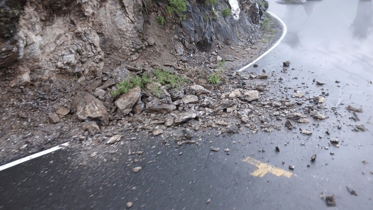 Rutas de Catamarca con tránsito limitado tras intensas lluvias