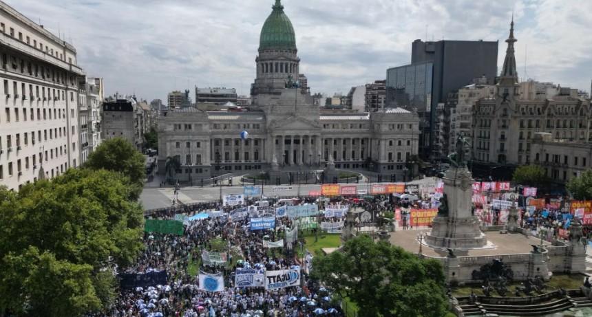 Fallo judicial frena gran parte de la reforma laboral de Milei en Argentina
