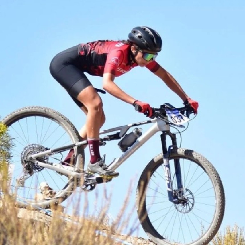 La catamarque&ntilde;a Maite Ovejero arranca el Argentino de MTB con dos medallas y mira hacia arriba
