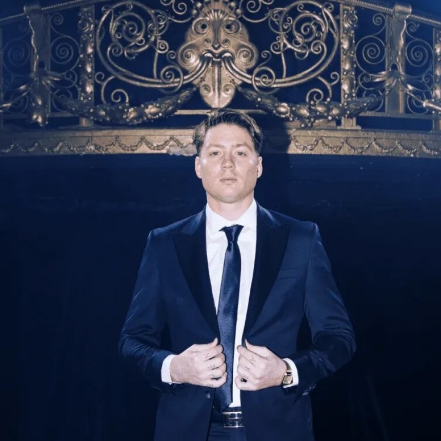 Emanero apuesta al merengue con &ldquo;Mala Mujer&rdquo; y confirma una ambiciosa gira para 2025