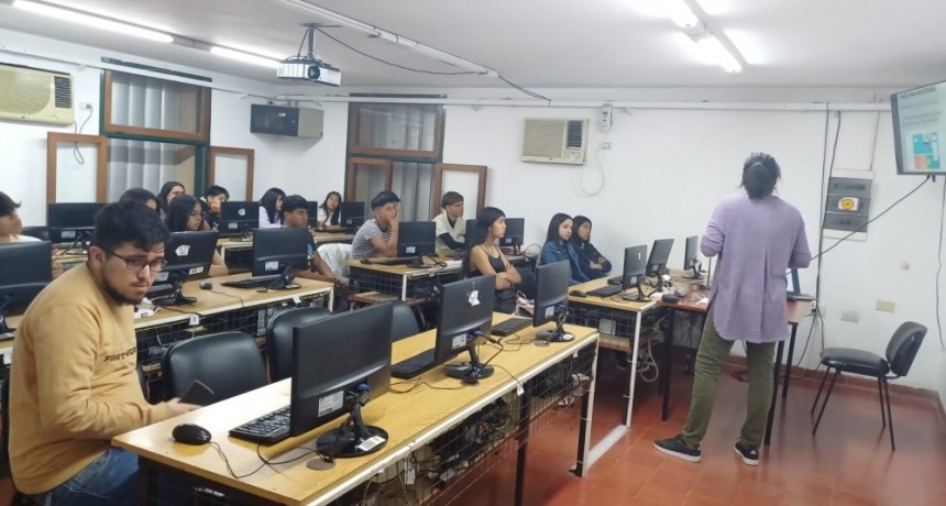Capacitan a estudiantes secundarios en Ciencia de Datos y Seguridad Inform&aacute;tica